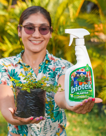 Biotek: Restaurador para Plantas ORGANICO 500 ML