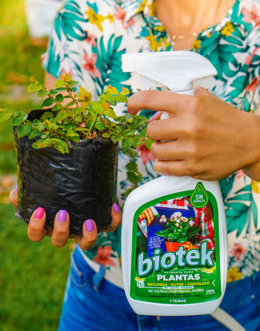 Biotek: Restaurador para Plantas ORGANICO 500 ML